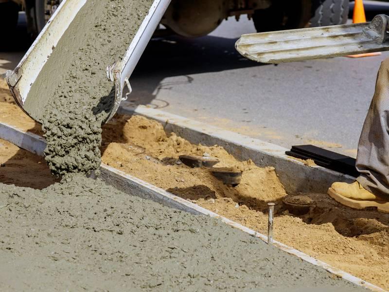 What is the Importance of Working With a Cement Pouring Company?