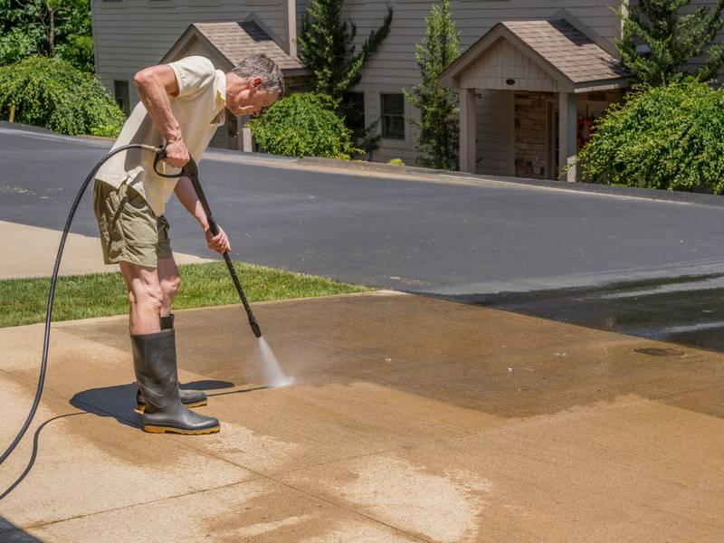 What Reasons Are There to Invest In a Concrete Driveway Replacement?