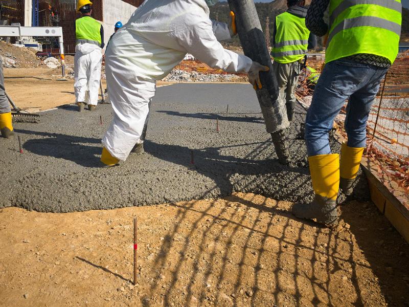 What Should You Expect From a Cement Pouring Company?