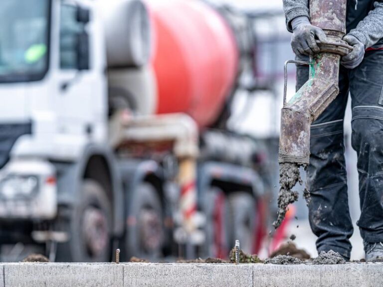 How Long Does Commercial Cement Last?
